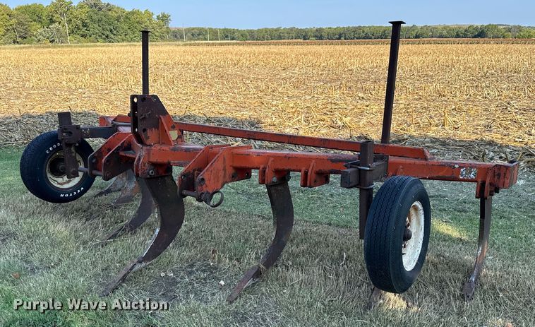 image for item NP9556 Case 513  V-ripper