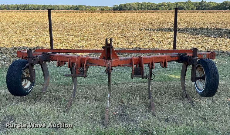 image for item NP9556 Case 513  V-ripper