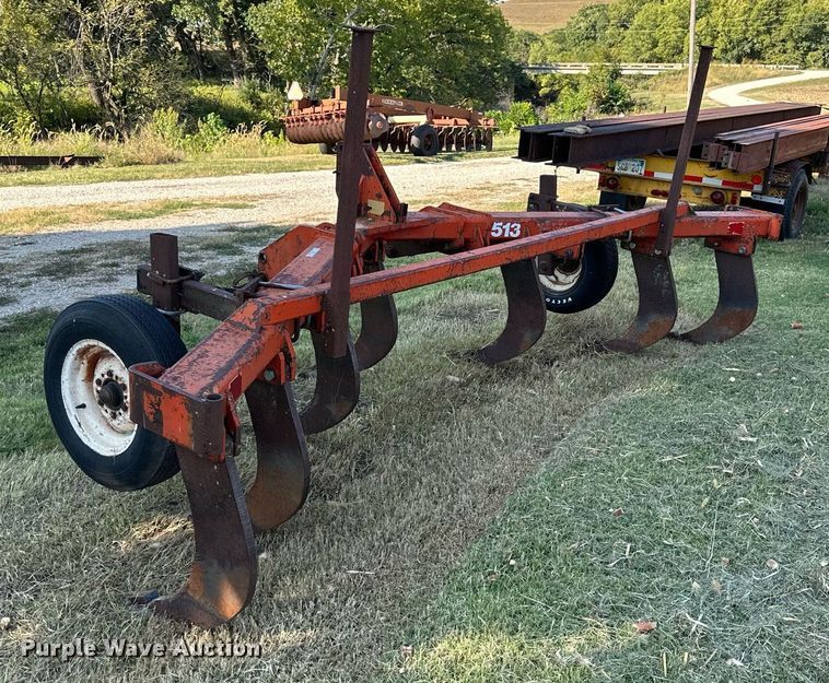 image for item NP9556 Case 513  V-ripper