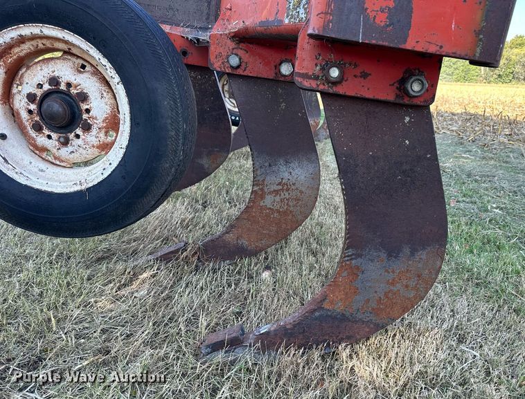 image for item NP9556 Case 513  V-ripper