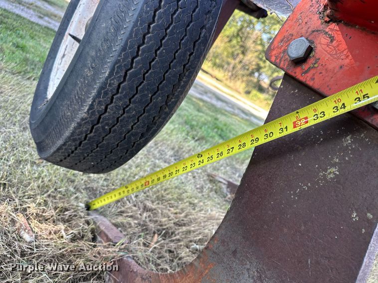 image for item NP9556 Case 513  V-ripper