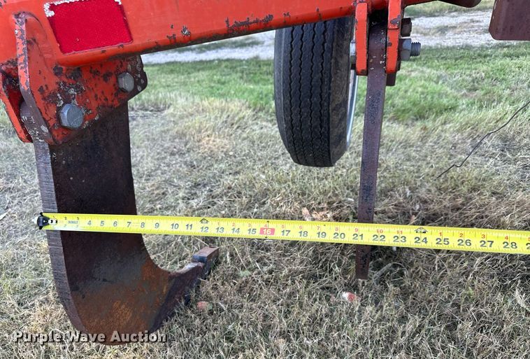 image for item NP9556 Case 513  V-ripper