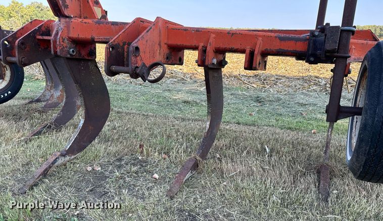 image for item NP9556 Case 513  V-ripper