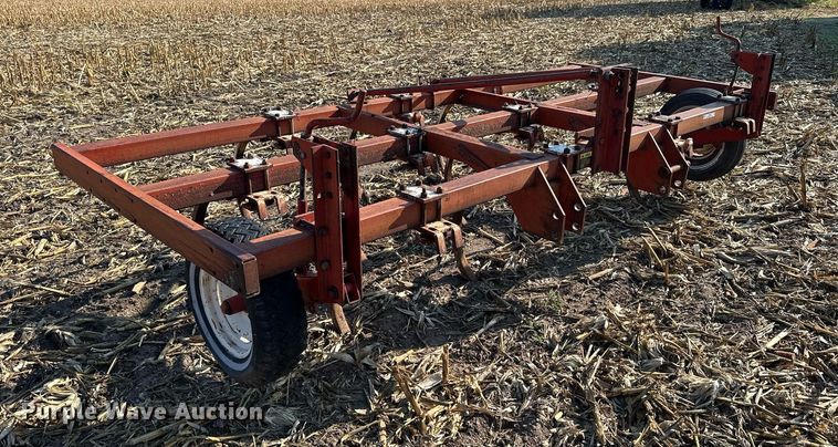 image for item NP9558 International 55  chisel