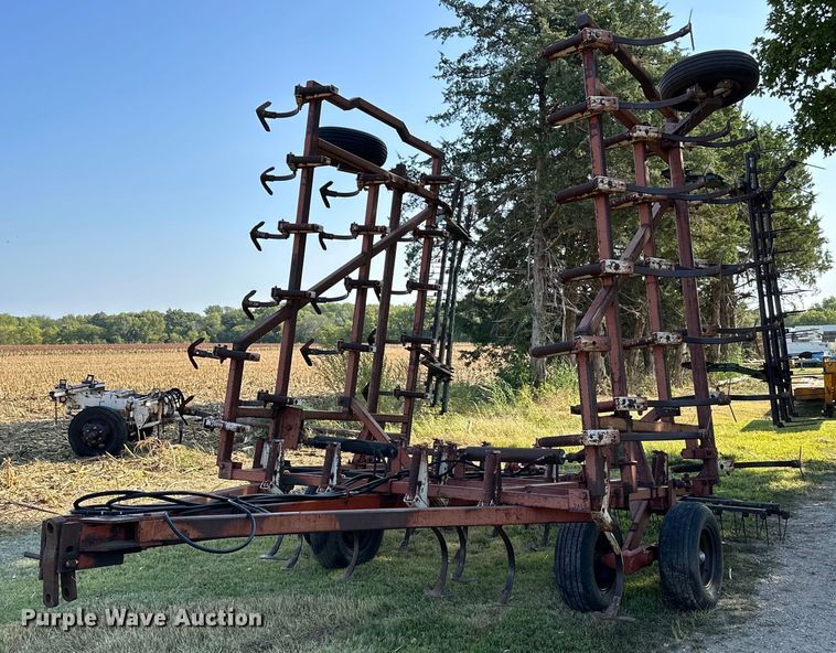 image for item NP9561 Austin 814  field cultivator