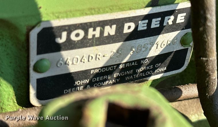 image for item NP9562 1981 John Deere 4040  tractor