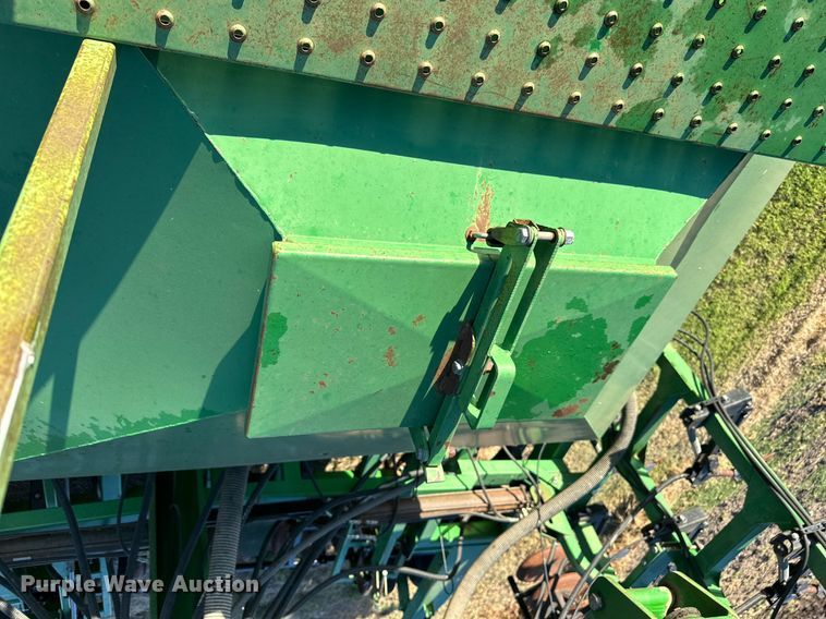 image for item NP9640 Great Plains  air seeder