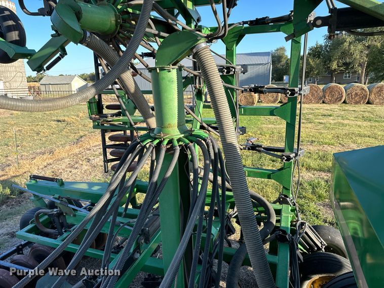 image for item NP9640 Great Plains  air seeder