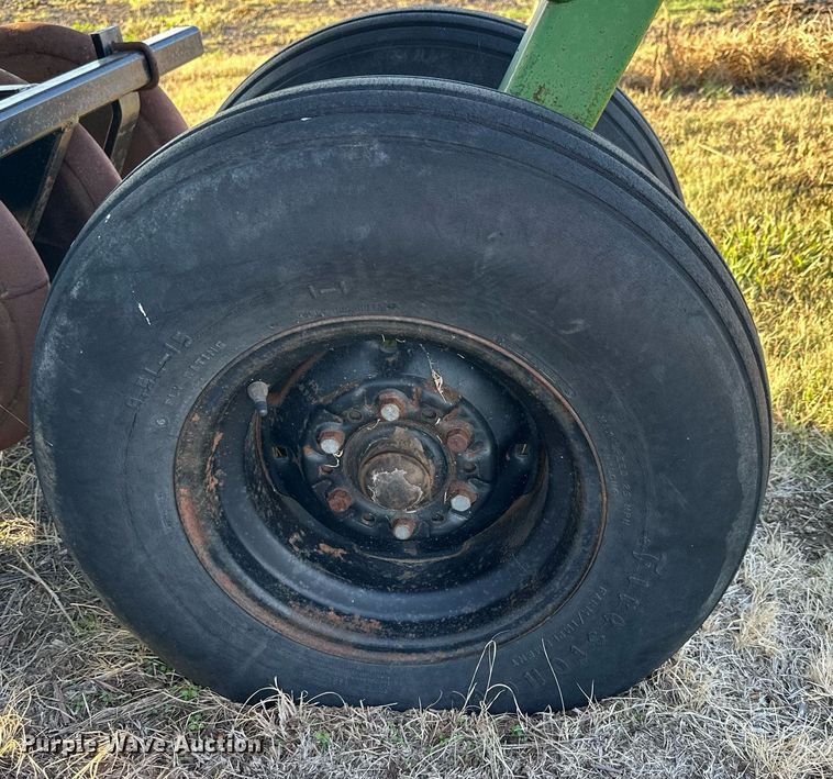 image for item NP9640 Great Plains  air seeder