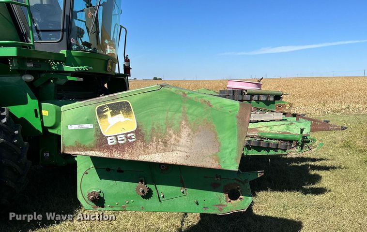 image for item NP9651 John Deere 853  all-crop head