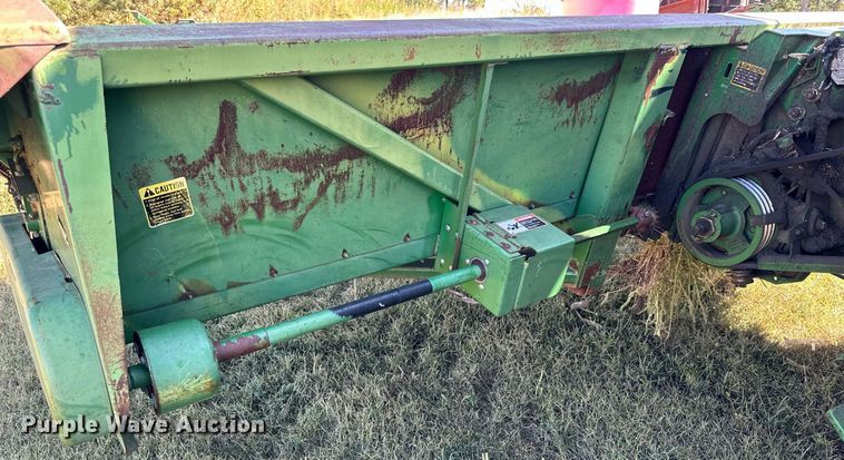 image for item NP9651 John Deere 853  all-crop head