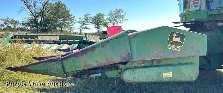 image for item NP9651 John Deere 853  all-crop head