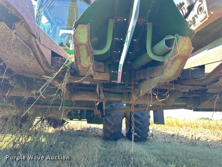 image for item NP9651 John Deere 853  all-crop head