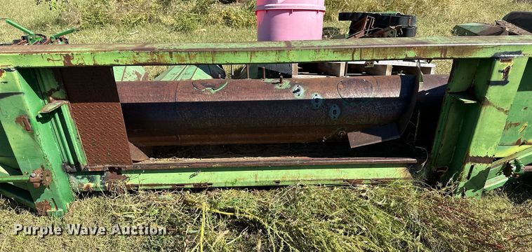 image for item NP9651 John Deere 853  all-crop head