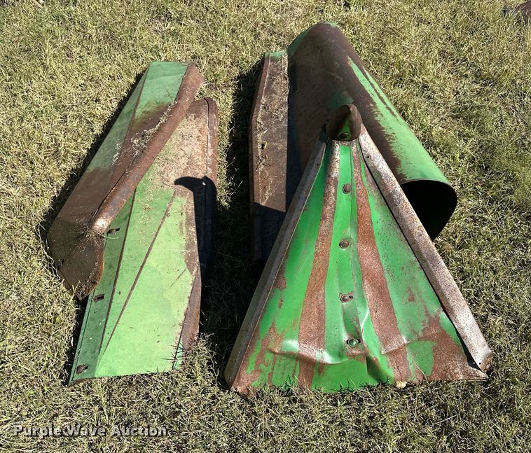 image for item NP9651 John Deere 853  all-crop head