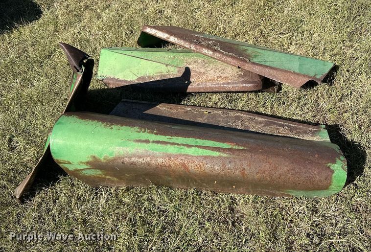 image for item NP9651 John Deere 853  all-crop head