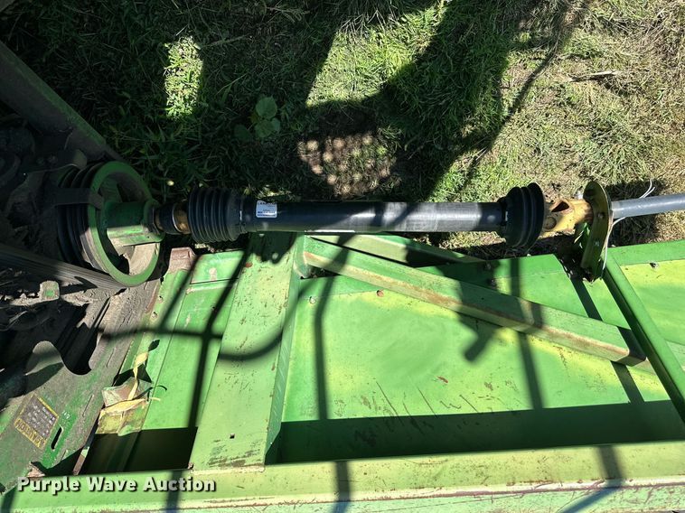 image for item NP9652 John Deere 853  all-crop head