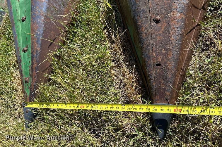 image for item NP9652 John Deere 853  all-crop head