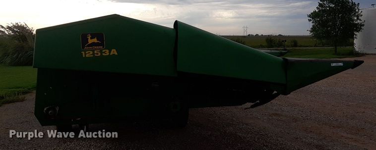 image for item NV9314 John Deere 1253A  all-crop head