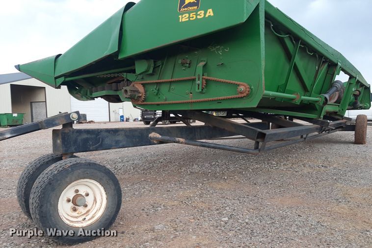 image for item NV9314 John Deere 1253A  all-crop head