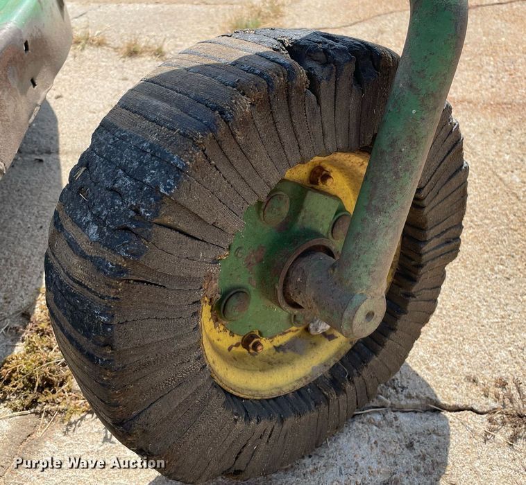 image for item NX9759 John Deere 709 rotary mower