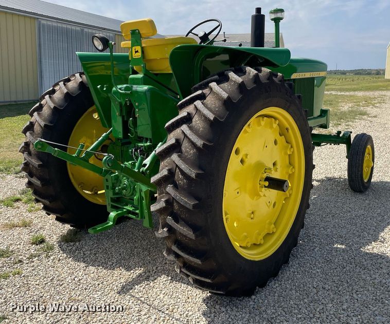 image for item NX9760 1964 John Deere 3020 tractor