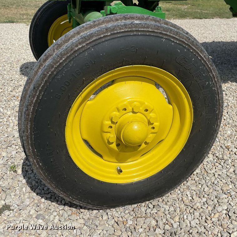 image for item NX9760 1964 John Deere 3020 tractor