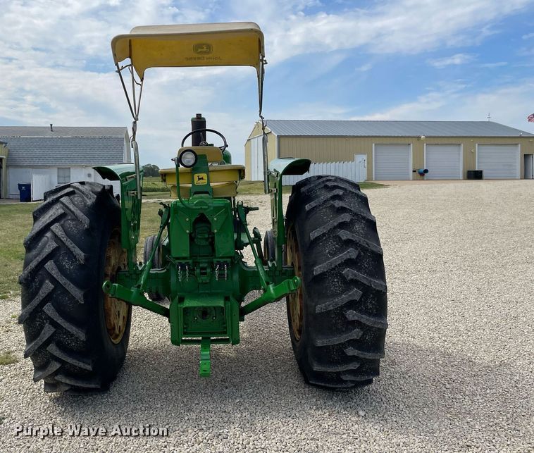 image for item NX9761 1963 John Deere 4010 tractor