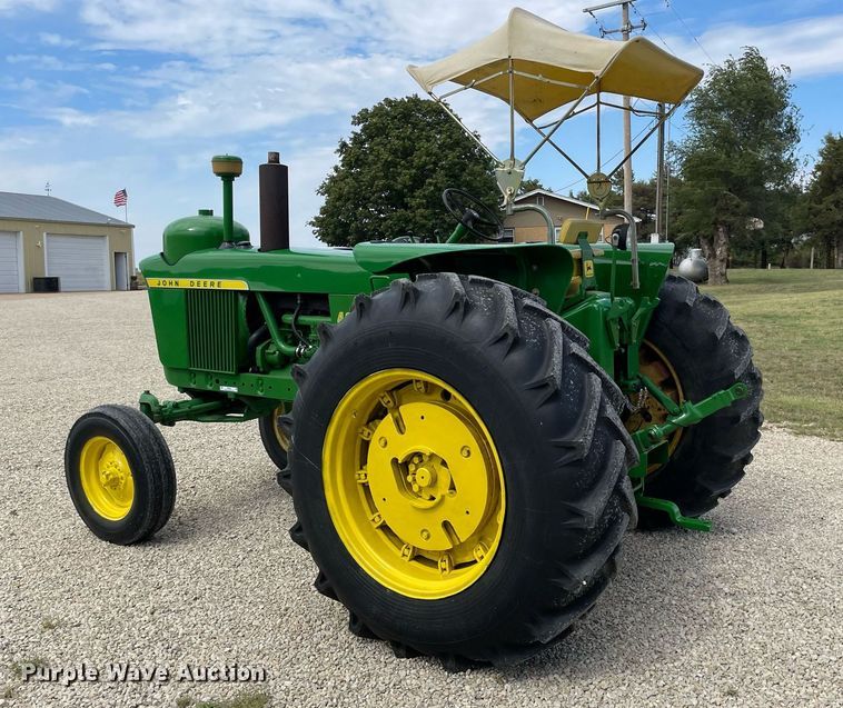 image for item NX9761 1963 John Deere 4010 tractor