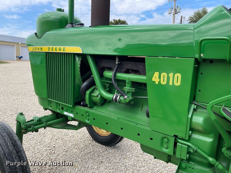 image for item NX9761 1963 John Deere 4010 tractor