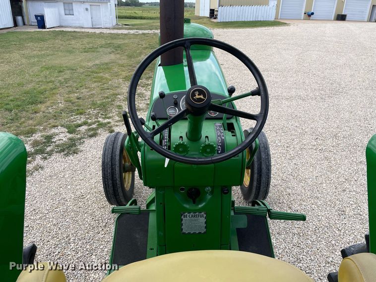 image for item NX9761 1963 John Deere 4010 tractor