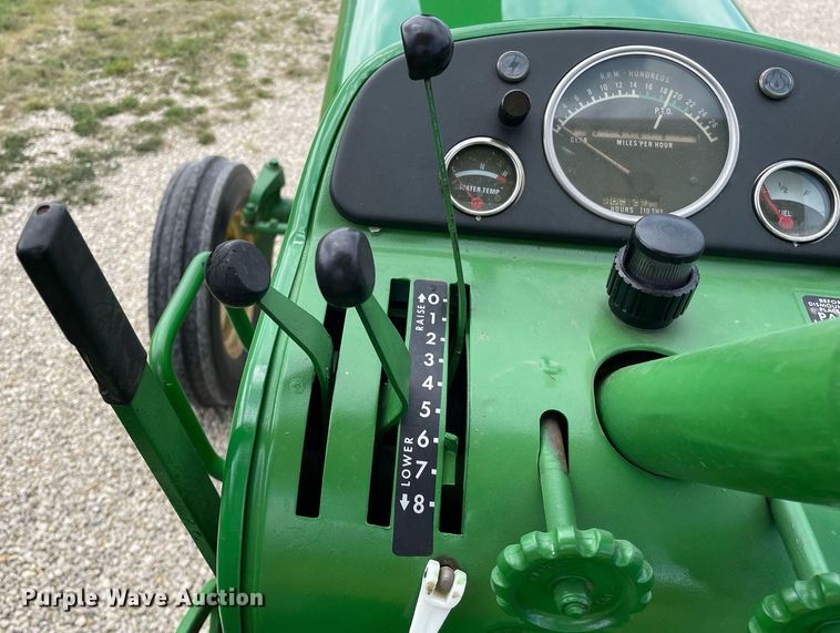 image for item NX9761 1963 John Deere 4010 tractor