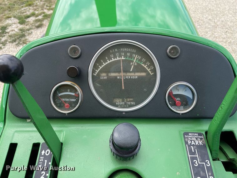 image for item NX9761 1963 John Deere 4010 tractor