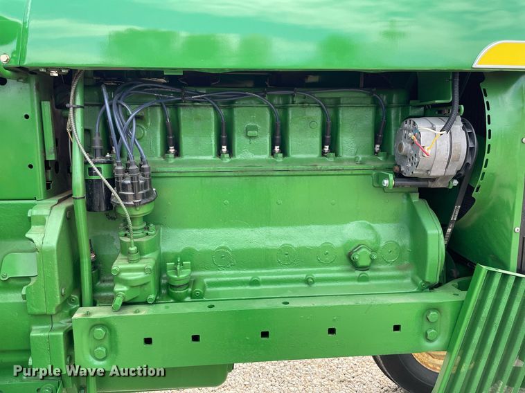 image for item NX9761 1963 John Deere 4010 tractor