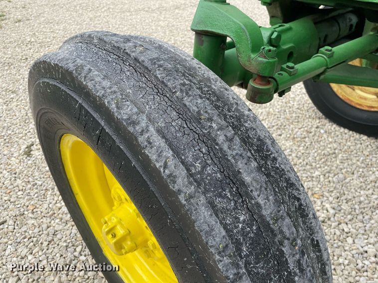 image for item NX9761 1963 John Deere 4010 tractor