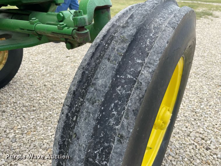 image for item NX9761 1963 John Deere 4010 tractor