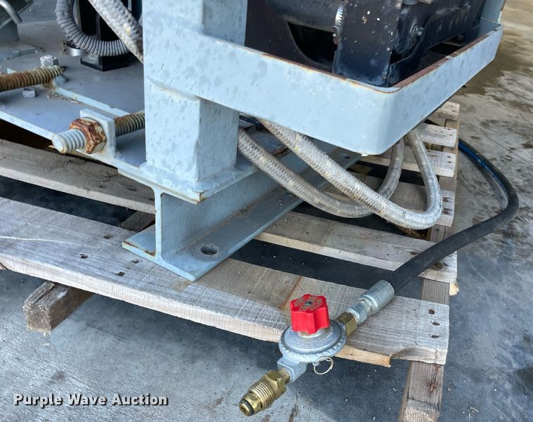 image for item NX9792 Kubota DG972-ES  engine