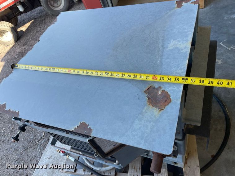 image for item NX9792 Kubota DG972-ES  engine