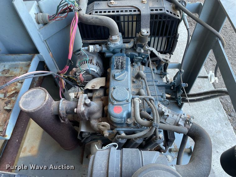 image for item NX9792 Kubota DG972-ES  engine