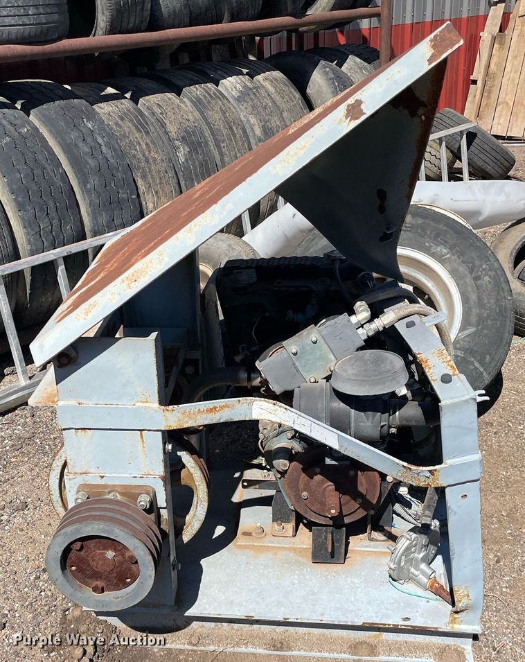 image for item NX9792 Kubota DG972-ES  engine