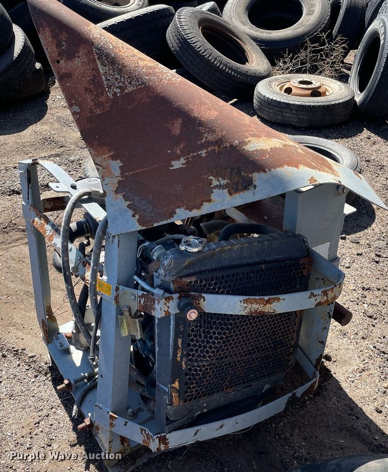 image for item NX9792 Kubota DG972-ES  engine