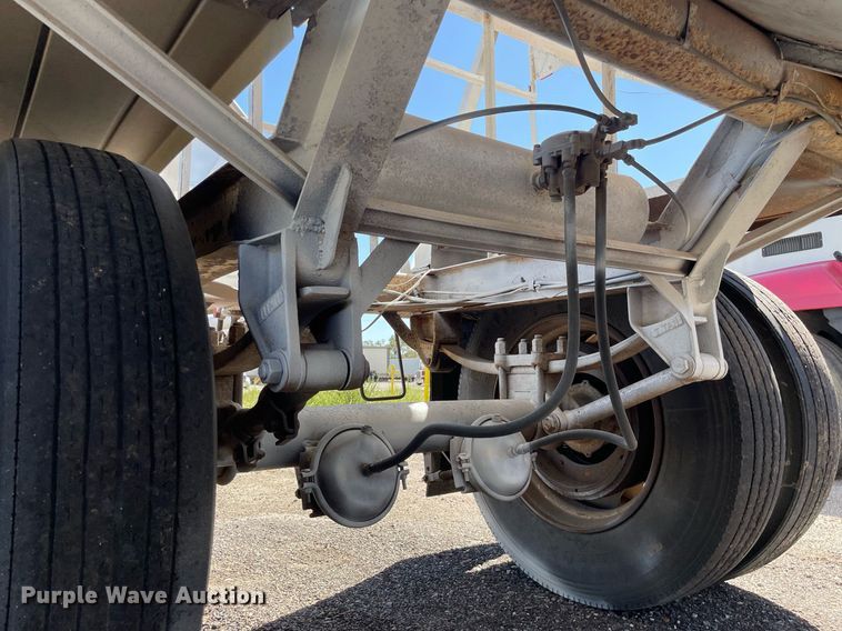 image for item NX9793 1979 Titan  grain trailer