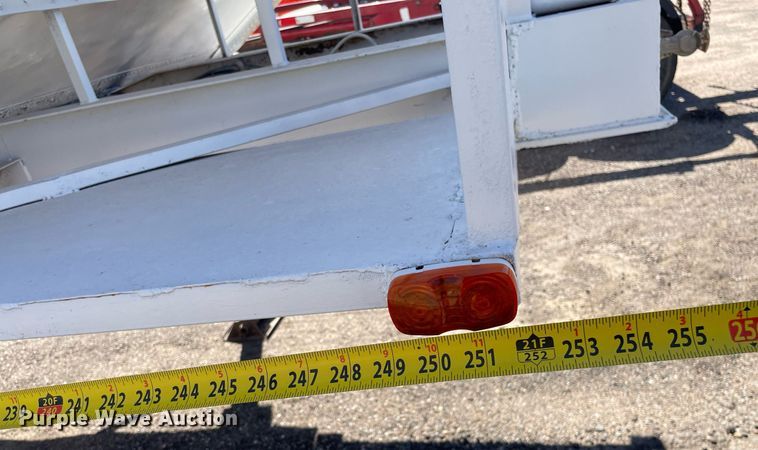 image for item NX9793 1979 Titan  grain trailer