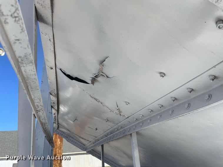 image for item NX9793 1979 Titan  grain trailer