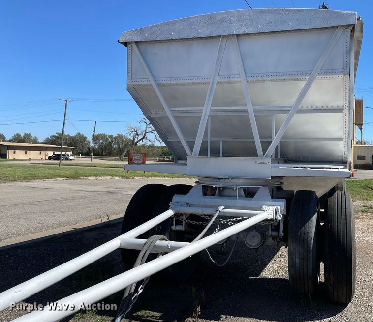 image for item NX9794 1979 Doonan  pup grain trailer