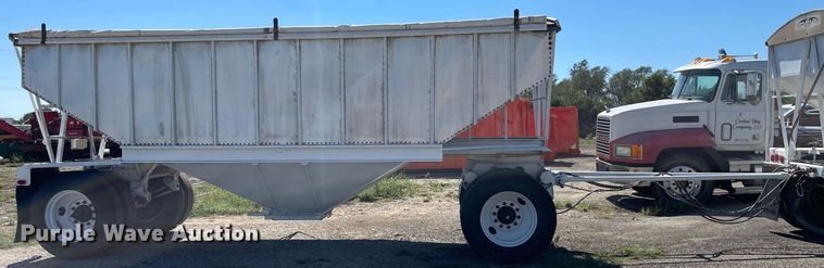 image for item NX9794 1979 Doonan  pup grain trailer