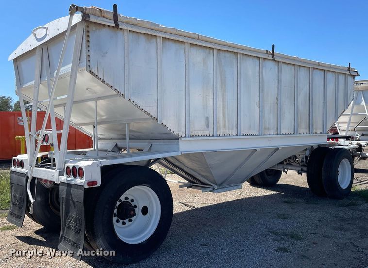 image for item NX9794 1979 Doonan  pup grain trailer