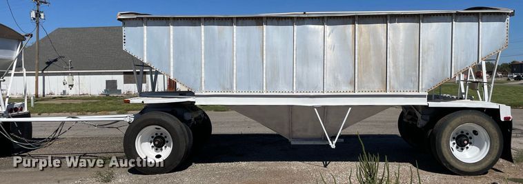 image for item NX9794 1979 Doonan  pup grain trailer