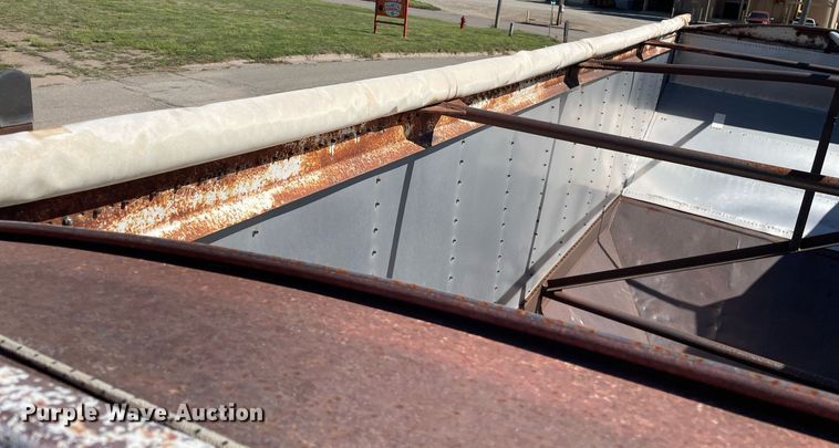 image for item NX9794 1979 Doonan  pup grain trailer