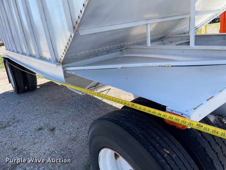 image for item NX9794 1979 Doonan  pup grain trailer